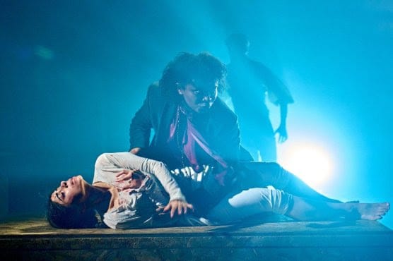 FIRST LOOK AT NATIONAL YOUTH THEATRE REP COMPANY'S 'DRACULA'